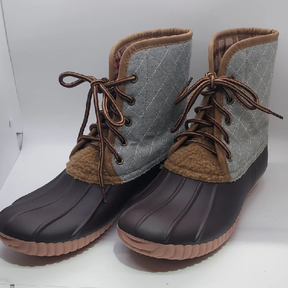 Simply Southern Quilted Flannel Lined Womens Duck‎ Boots Size 10